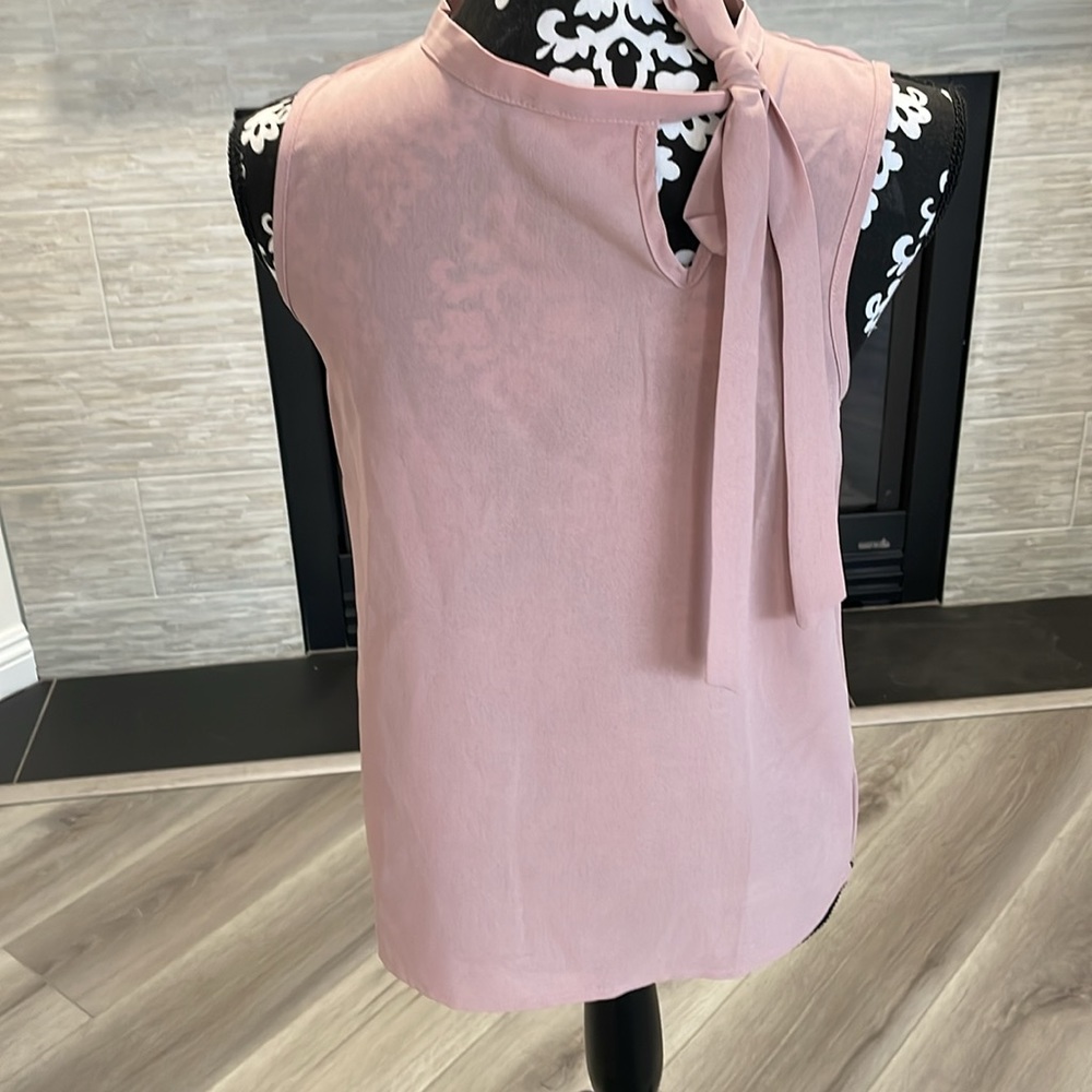 Sleeveless top